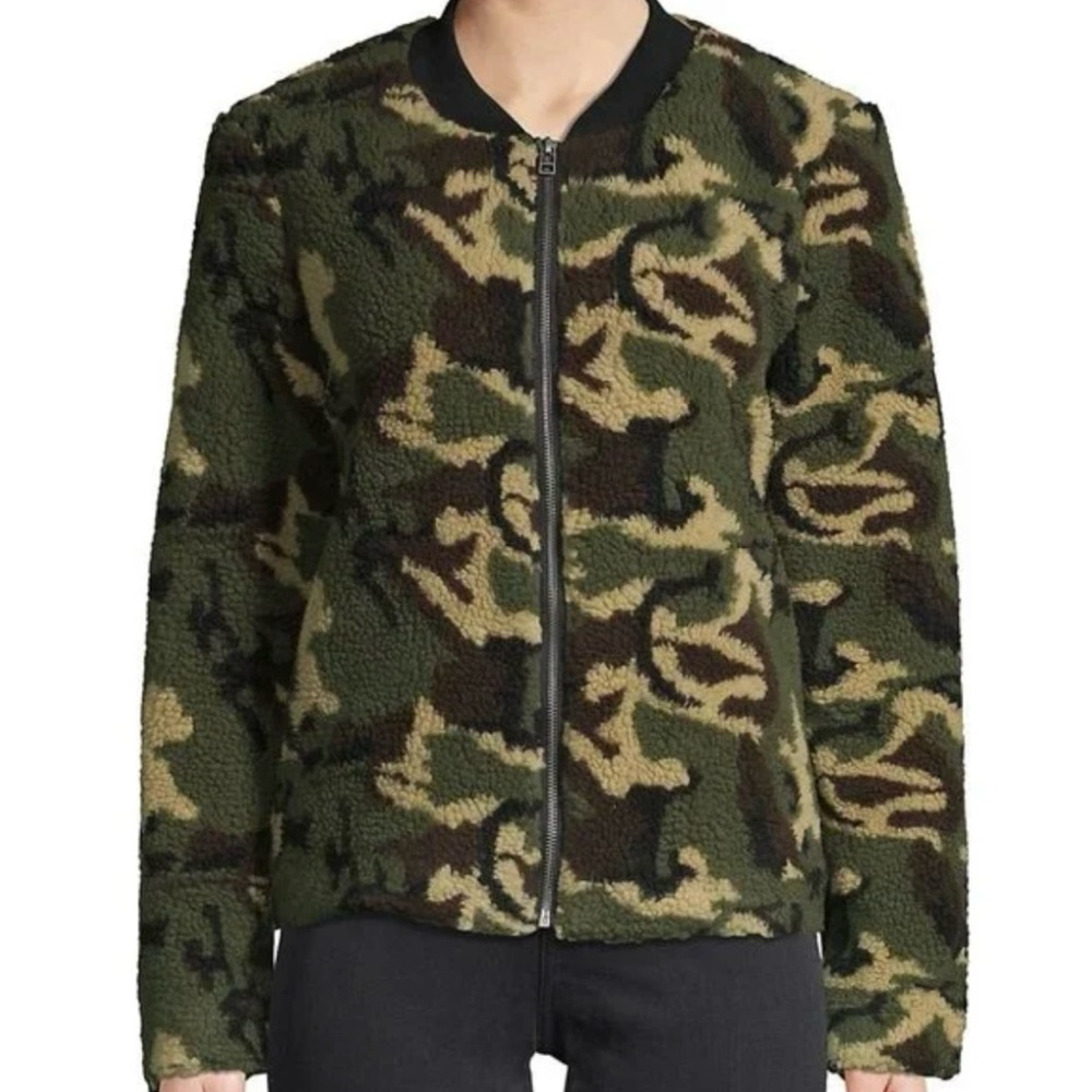 Sanctuary Cozy Fleece Camo Jacket Medium